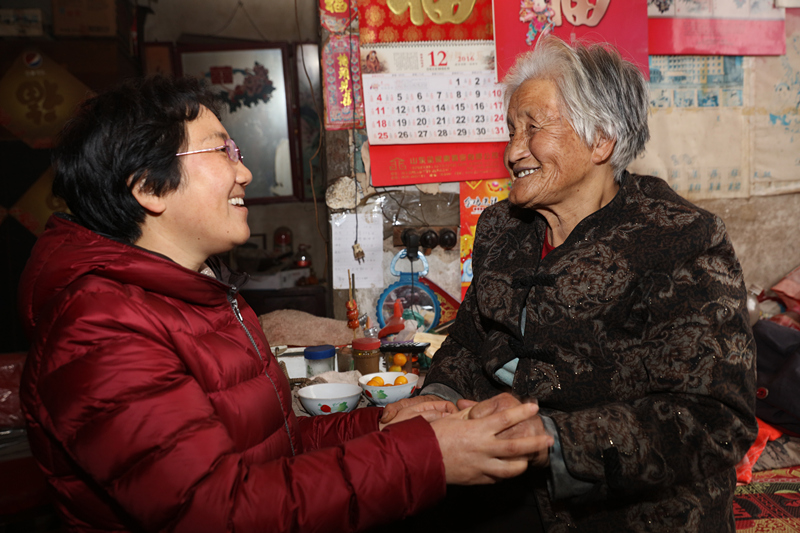 美丽乡村变身记：变“黑”的第一书记