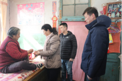 风雪无阻隔  慰问暖人心