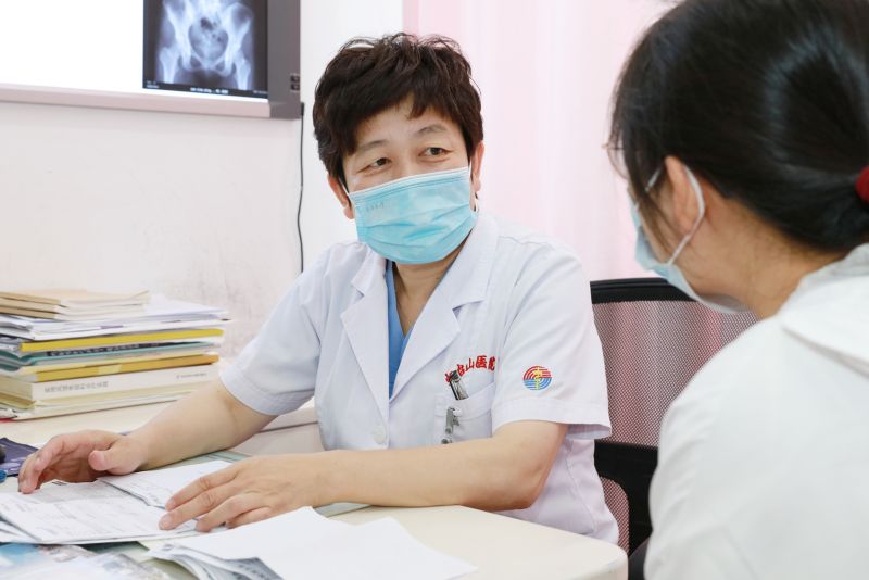 烟台山医院生殖医学中心主任王冬梅.jpg